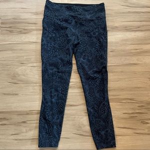 Lululemon mid-rise Luxtreme 7/8 Leggings